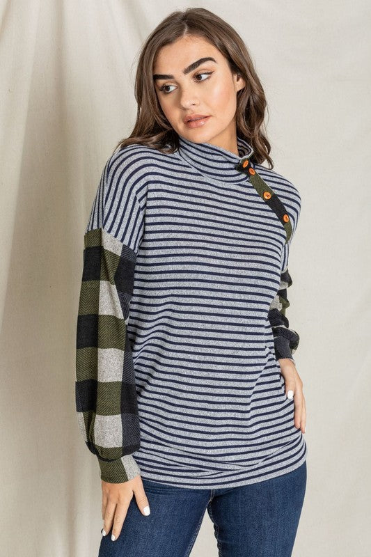 Turtle Neck Checker Sleeve Tunic