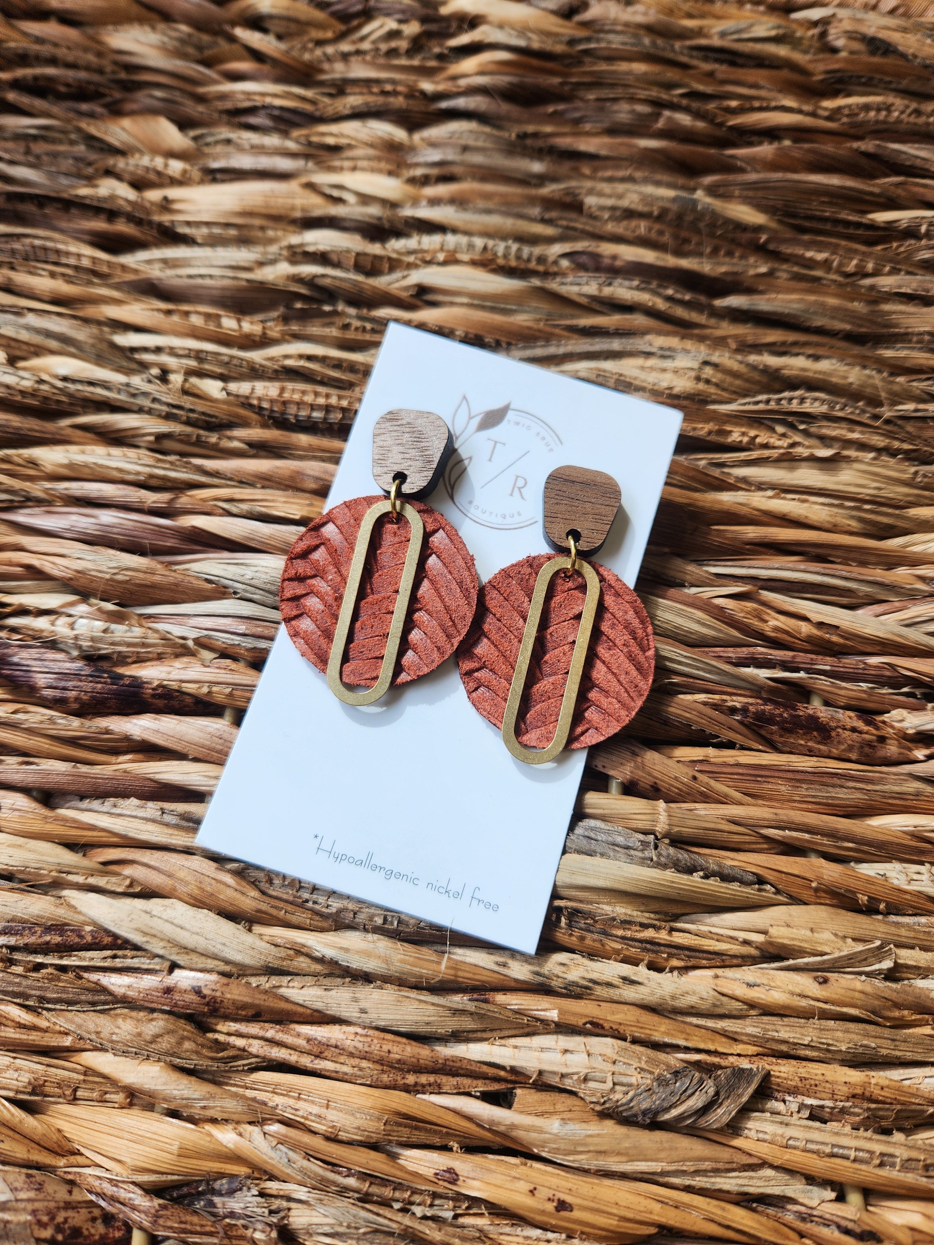 Kate| Genuine leather and wood drops