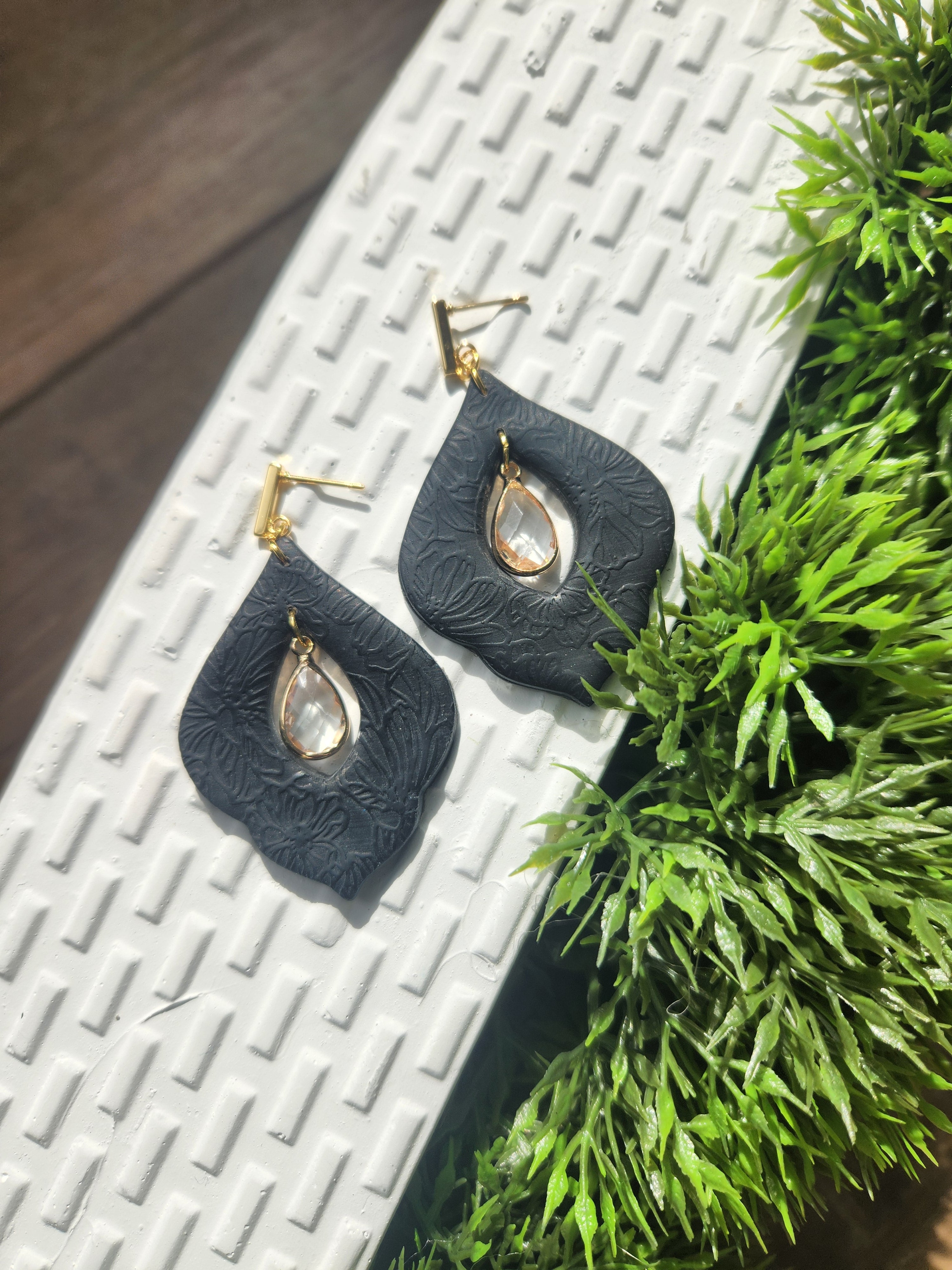 Willow| Floral clay earring with crystal teardrop