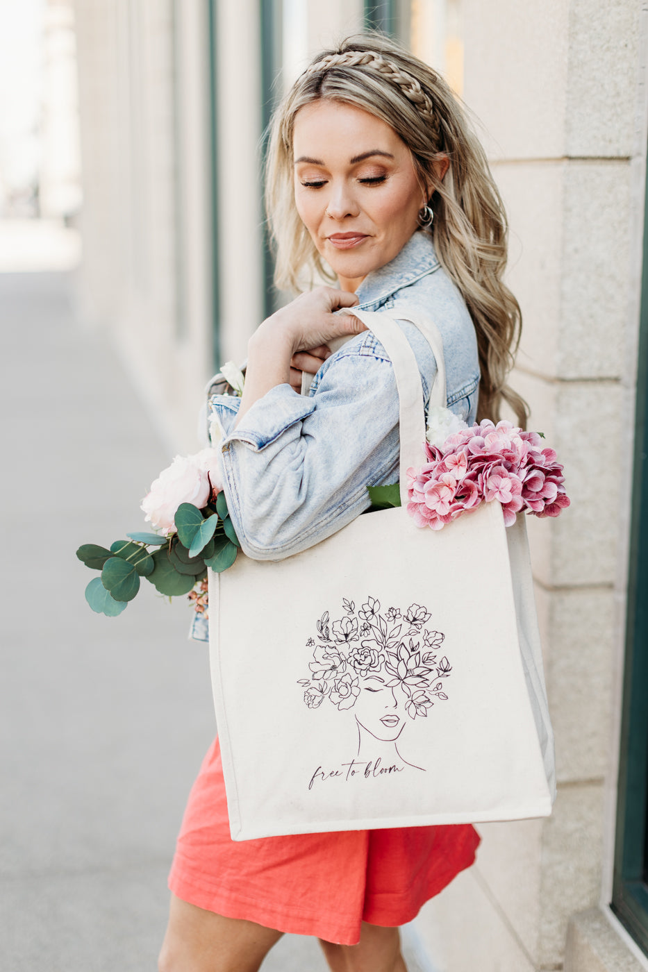 Free to Bloom Tote