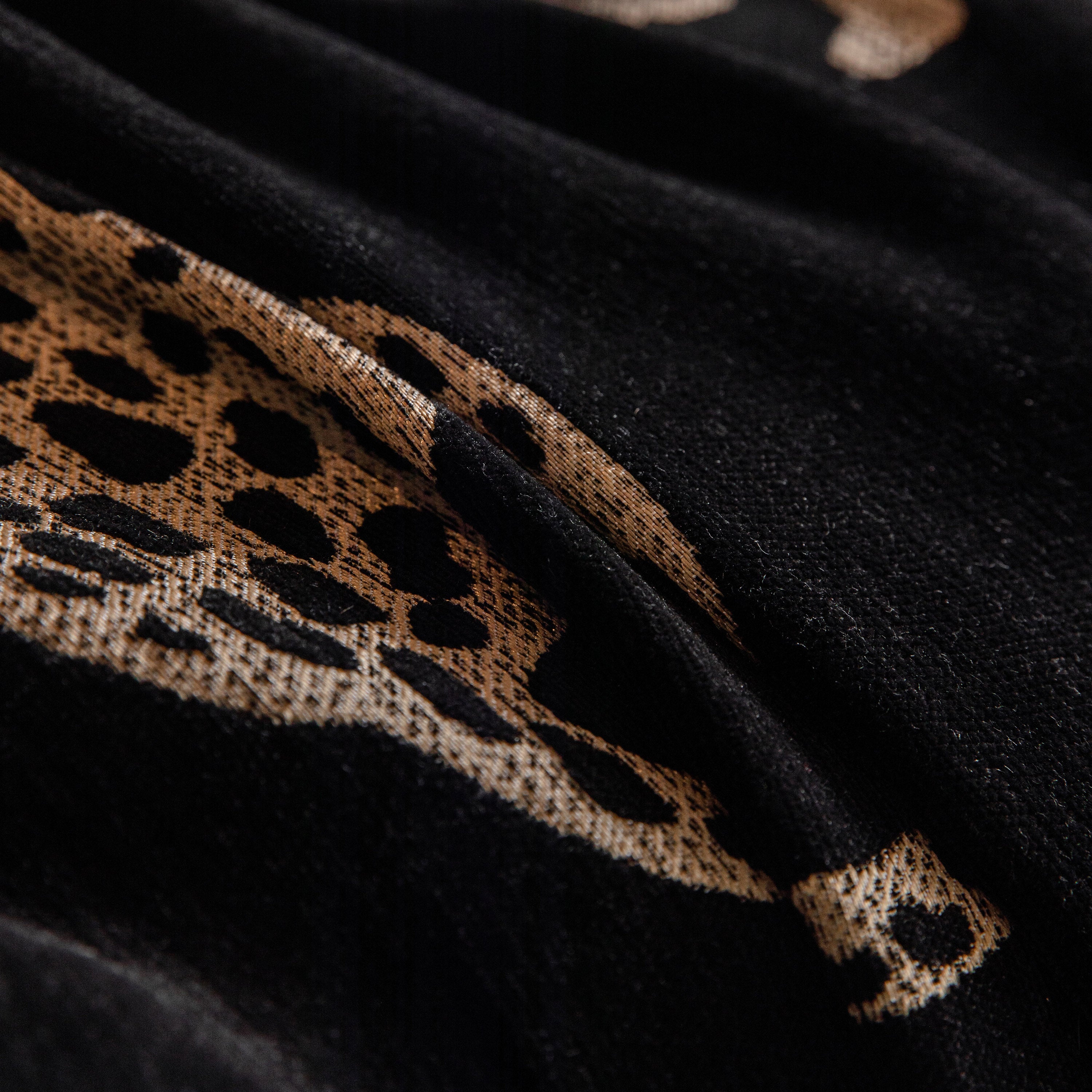 Leopard Sofa Cover Blanket Stylish Furniture Protector Throw for Couches & Loveseats