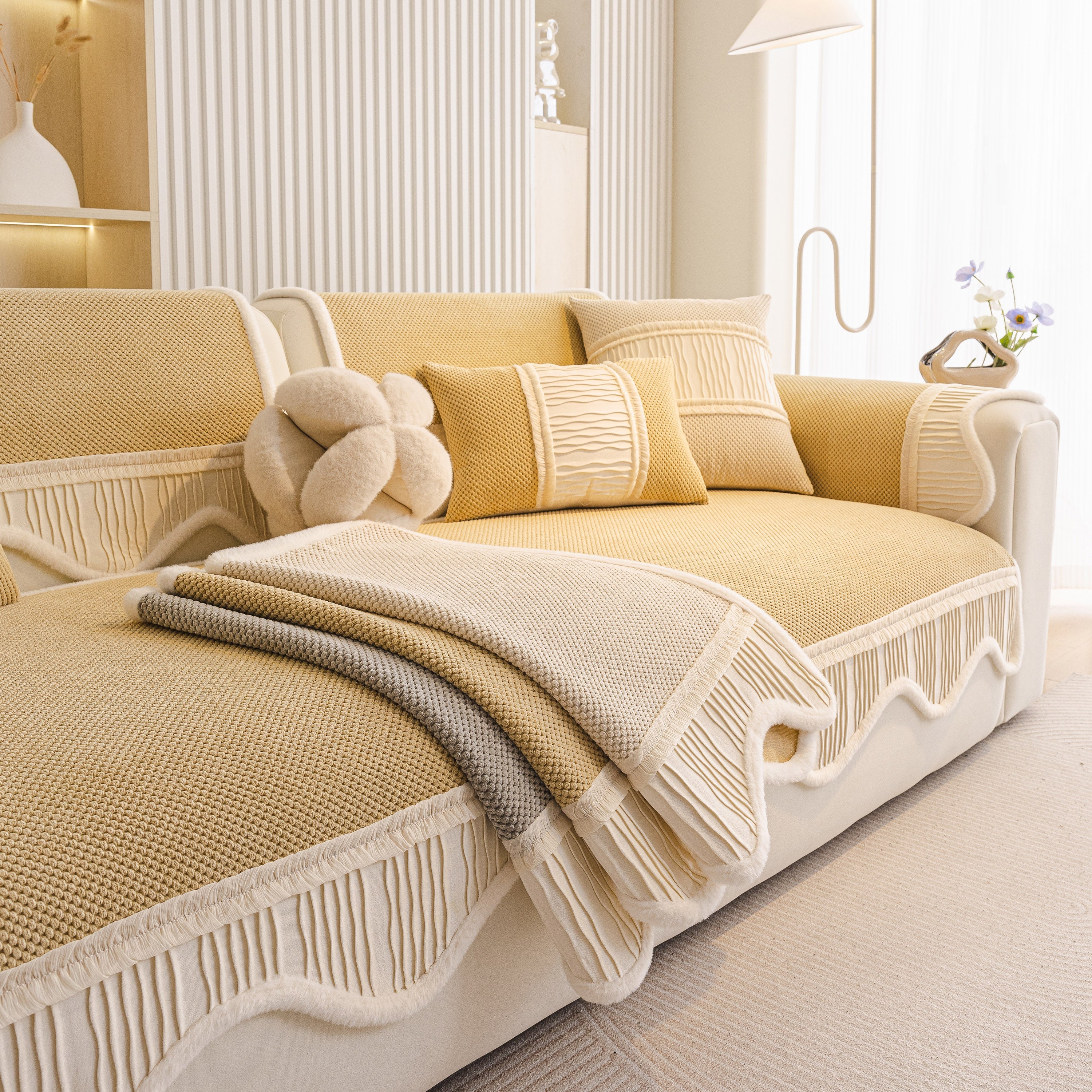 Dog Washable Sofa Protector Cover, Non-Slip Couch Slipcover with Soft Furry Trim