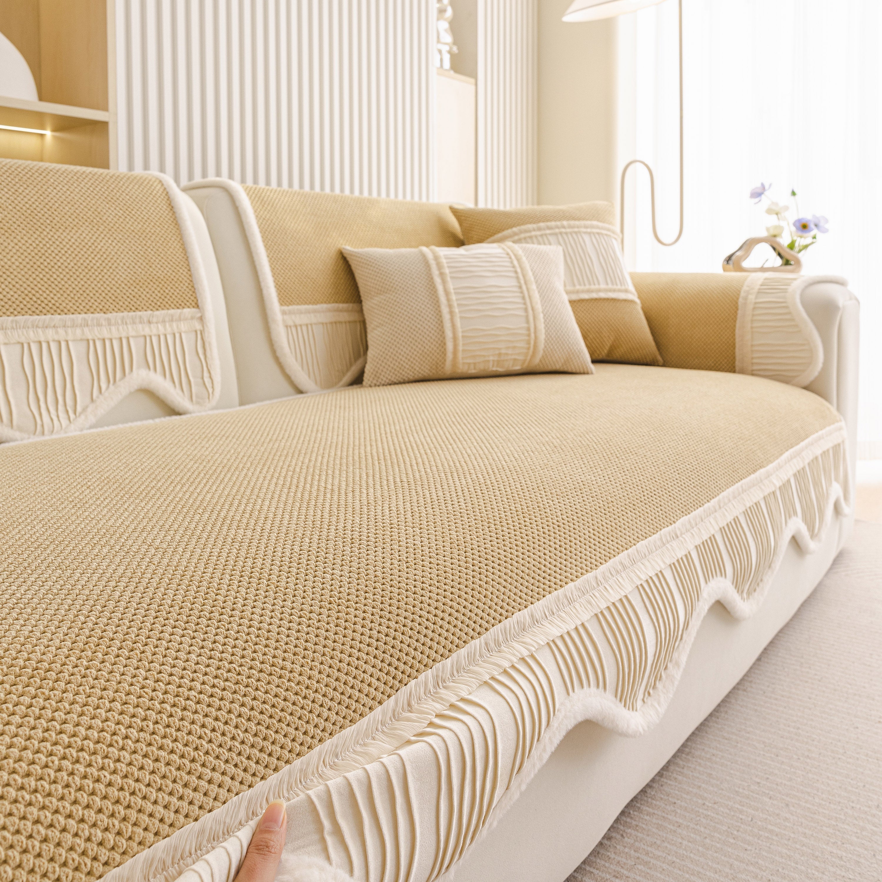 Dog Washable Sofa Protector Cover, Non-Slip Couch Slipcover with Soft Furry Trim