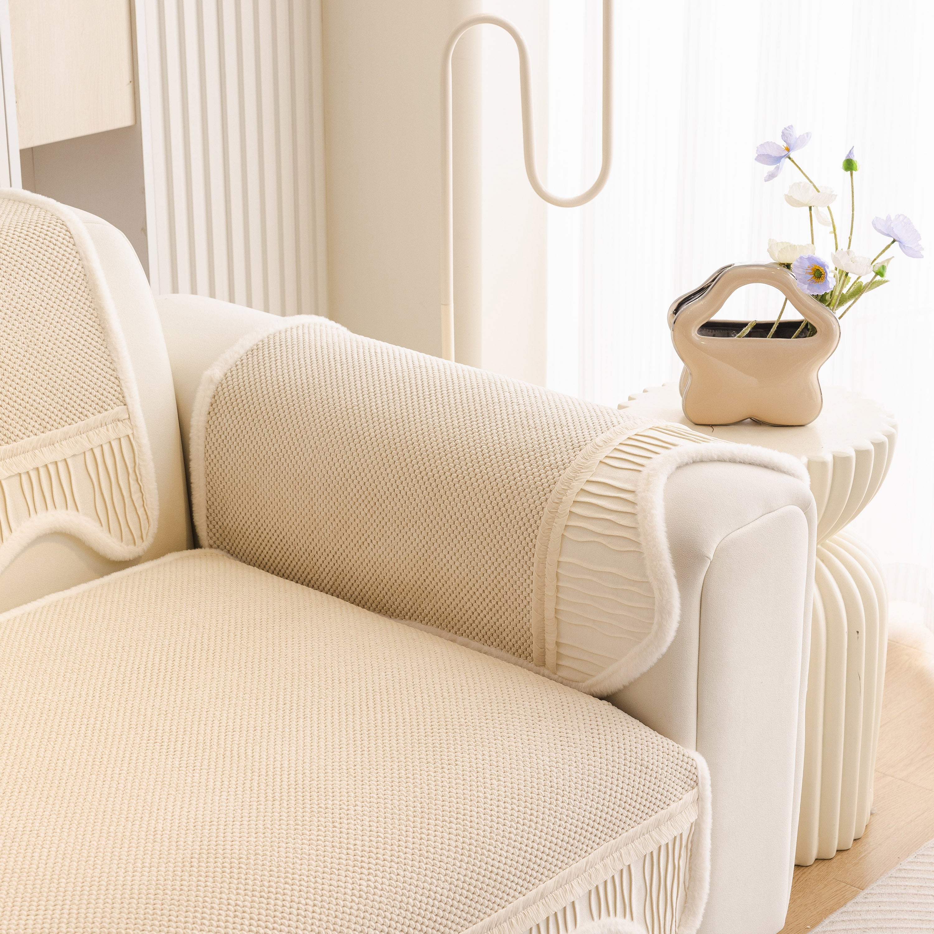 Dog Washable Sofa Protector Cover, Non-Slip Couch Slipcover with Soft Furry Trim