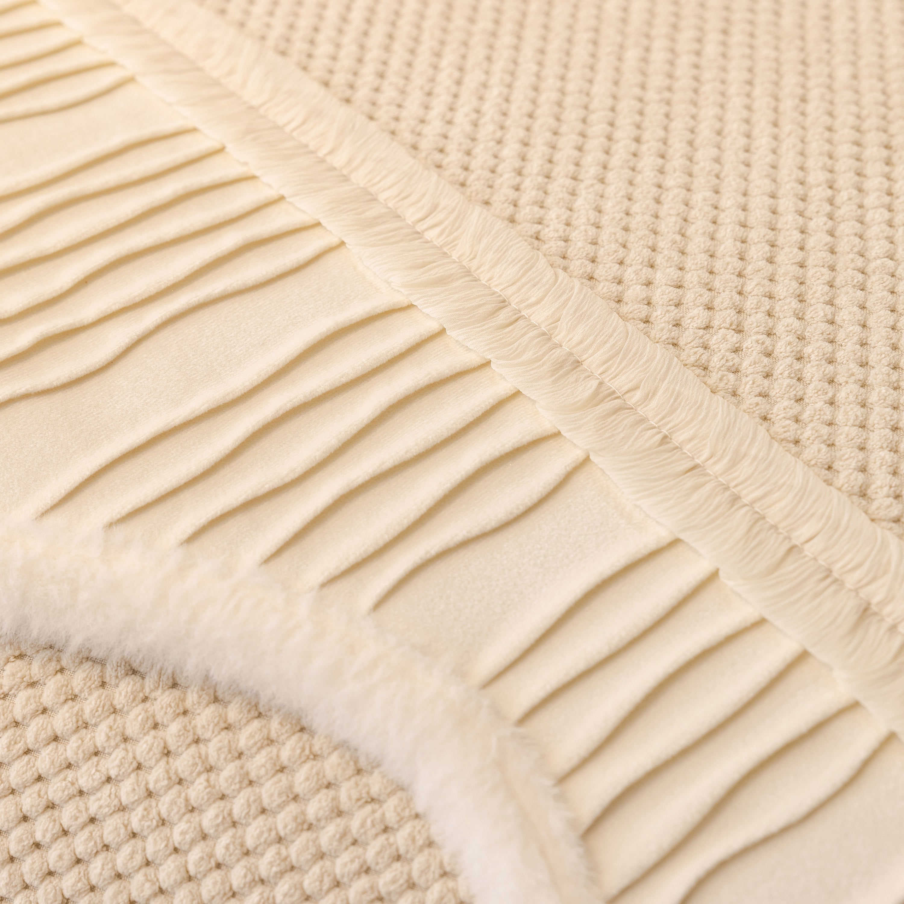 Dog Washable Sofa Protector Cover, Non-Slip Couch Slipcover with Soft Furry Trim