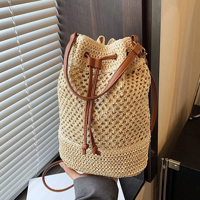 Simple Straw Bucket Bag for Women | Woven Handmade Shoulder Bag & Drawstring Crossbody Bag (Rattan Beach Bag for Girls & Travel Purse)