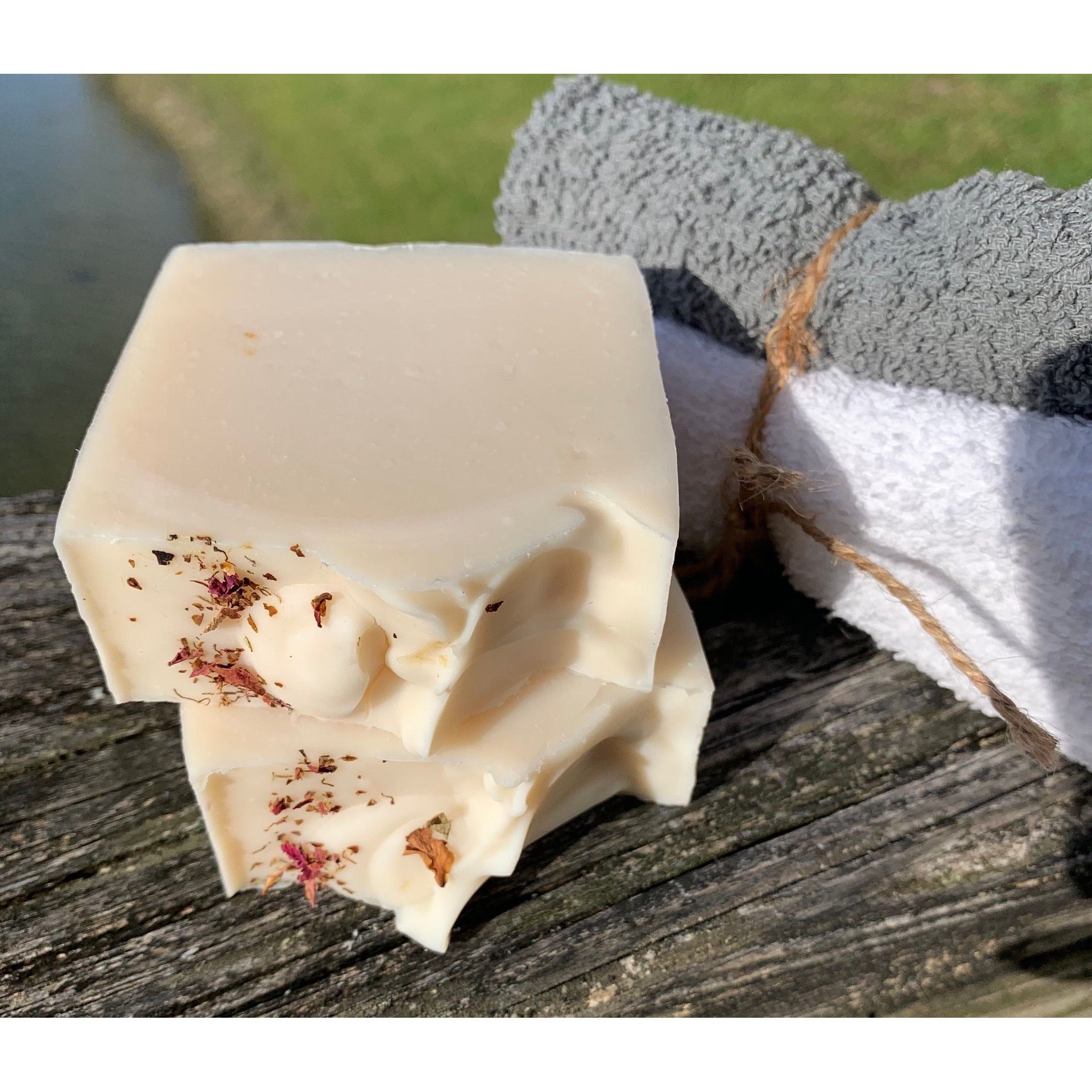 Yoni/ Apple Cider Vinegar Soap 3-4oz