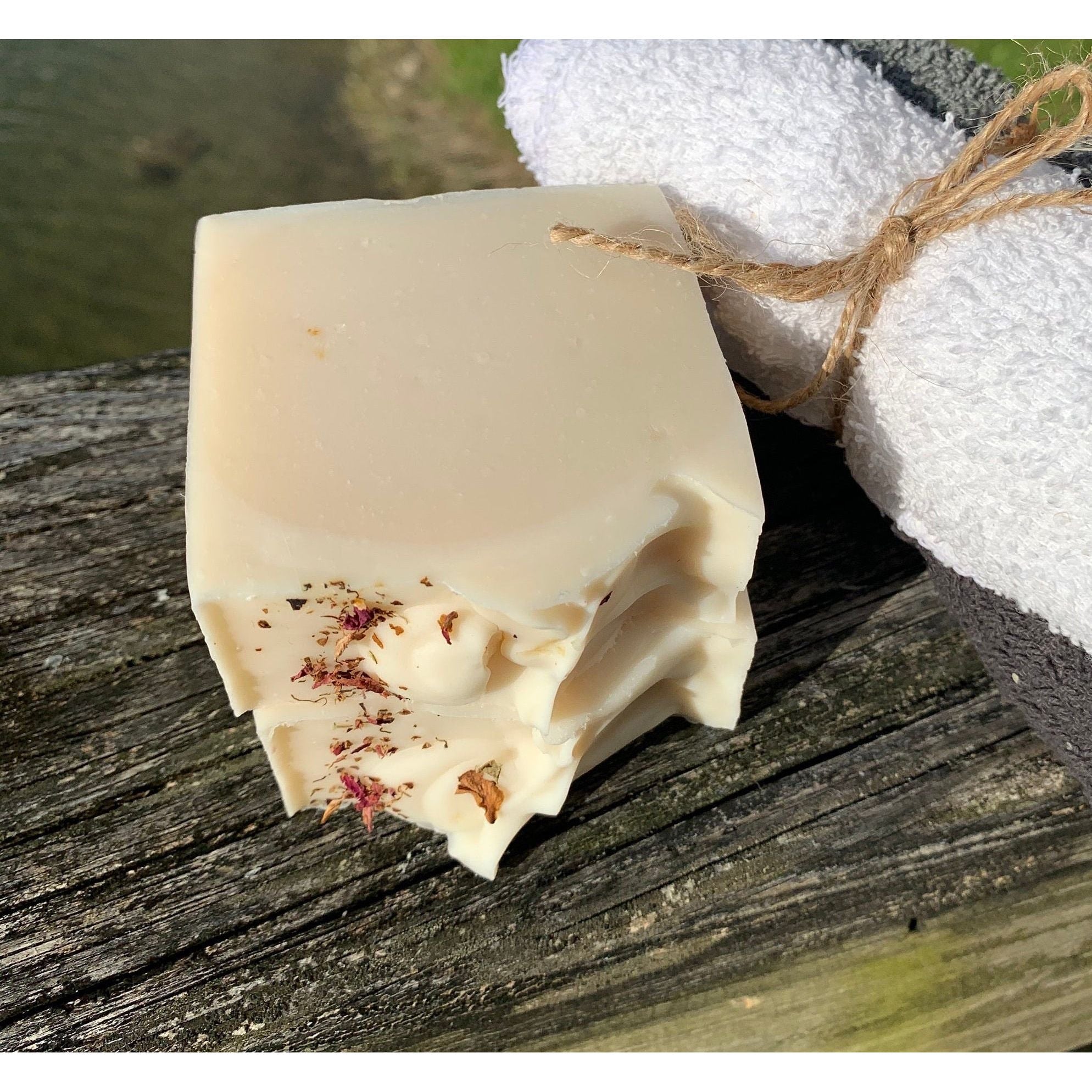 Yoni/ Apple Cider Vinegar Soap 3-4oz